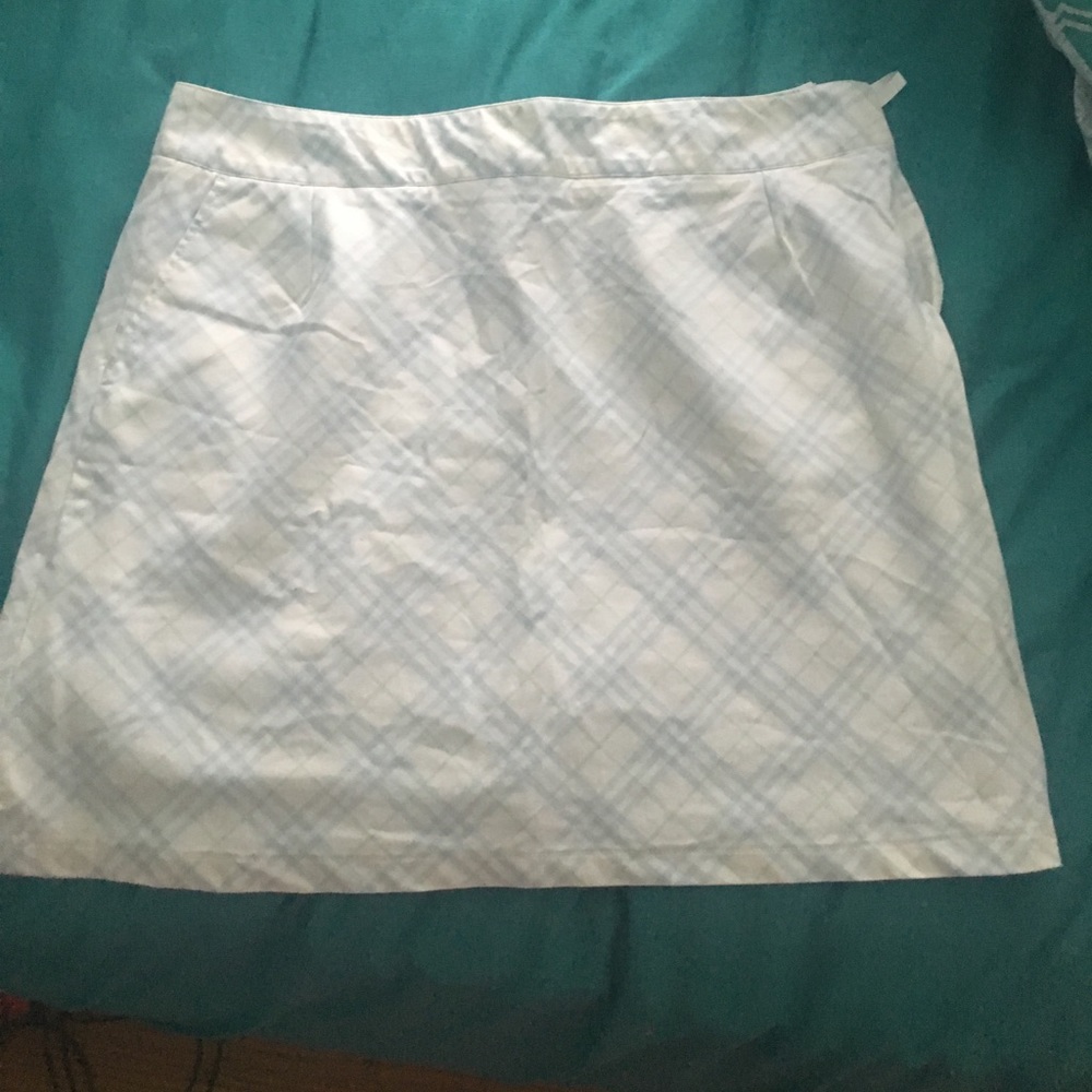 Authentic Burberry golf skirt 10 large